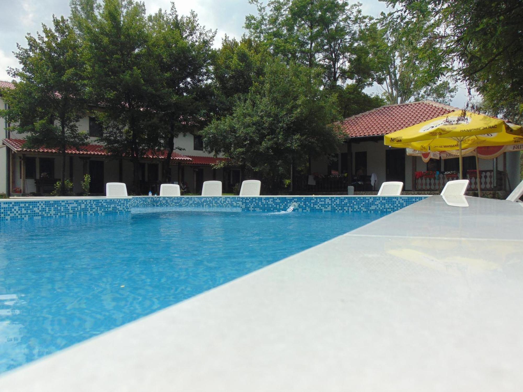 Отель Holiday Park Ranchoto Кирково Экстерьер фото