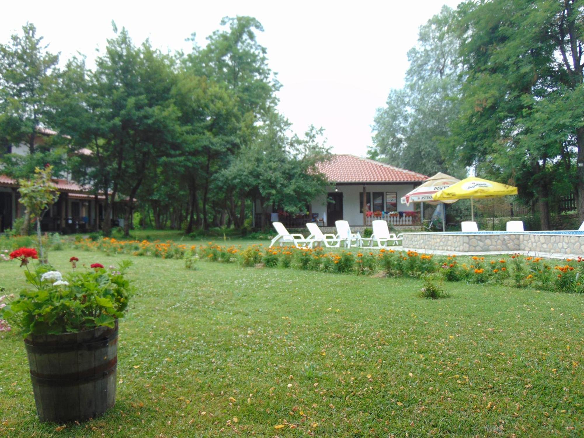 Отель Holiday Park Ranchoto Кирково Экстерьер фото
