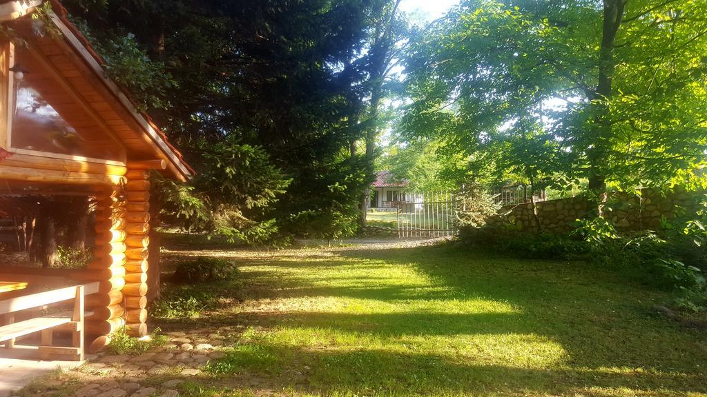 Отель Holiday Park Ranchoto Кирково Экстерьер фото