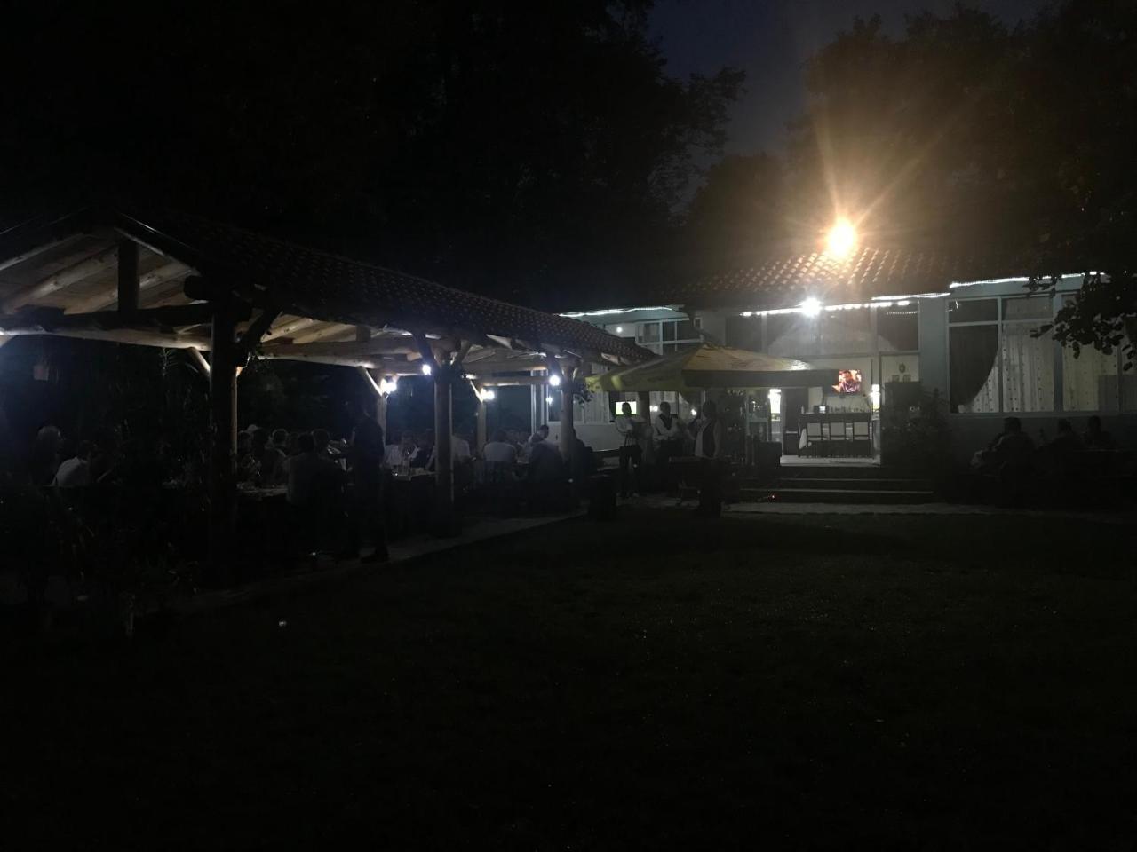 Отель Holiday Park Ranchoto Кирково Экстерьер фото